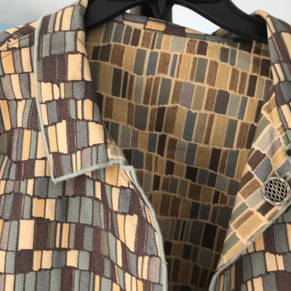 Woman’s Reversible Jacket. Excellent Condition. - image 6